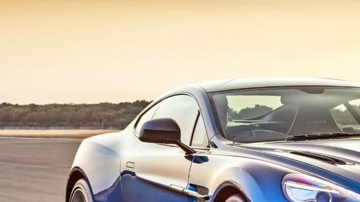 L'Aston Martin Vanquish S hérite d'une nouvelle lame à l'avant L'Aston Martin Vanquish S hérite d'une nouvelle lame à l'avant