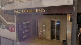 Le parking LPA de Cordeliers ferme partiellement à partir de ce lundi 2 septembre à Lyon en raison de travaux de rénovation.