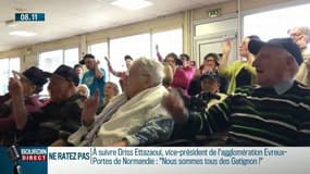 La chorale "Huguette The Power", dont les chanteurs ont entre 72 et 96 ans, monte sur scène à Paris