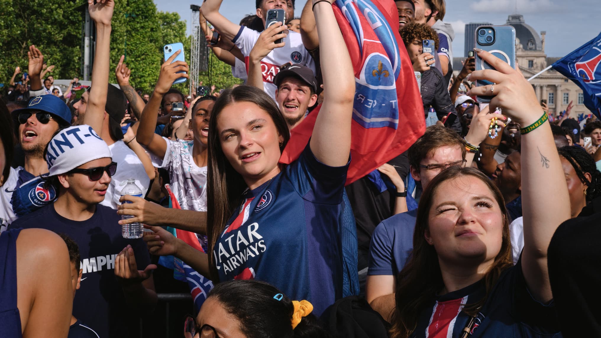 Le PSG séduit la jeunesse française, même loin de Paris
