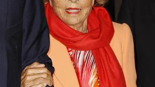 Les juges chargés de l'enquête sur un éventuel abus de faiblesse de l'héritière de L'Oréal, Liliane Bettencourt, s'intéressent à un investissement de 143 millions d'euros en 2011 dans une société de paris en ligne. /Photo prise le 29 mars 2012/REUTERS/Ben