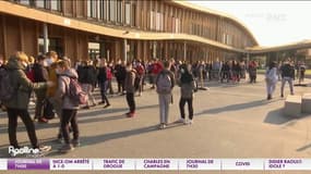 Rentrée scolaire: des mesures sanitaires plus strictes souhaitées par les syndicats enseignants