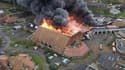 Le complexe Sportica abritant la salle de basket de Gravelines-Dunkerque ravagé par un incendie, le 25 décembre 2023. 