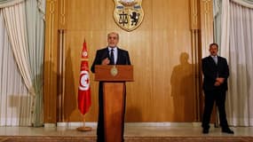Hamadi Jebali, lors d'une conférence de presse à Tunis, lundi. Le Premier ministre tunisien a démissionné mardi après l'échec de son projet de formation d'un gouvernement de techniciens visant à mettre fin à la crise politique. /Photo prise le 18 février