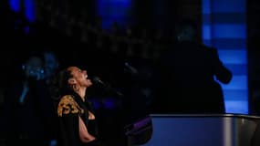 Alicia Keys lors du concert à Londres ce samedi clôturant le troisième jour des festivités du jubilé de platine de la souveraine de 96 ans.