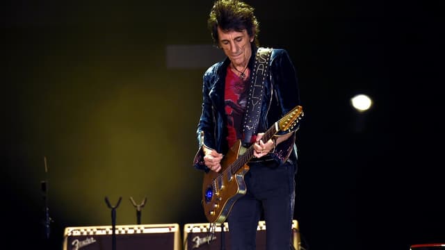 Le guitariste des Rolling Stones Ronnie Wiid a révélé avoir été atteint d'un cancer du poumon.