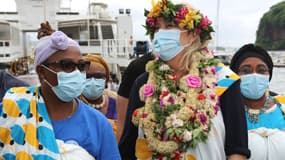 Marine Le Pen à Mayotte, le 16 décembre 2021. 