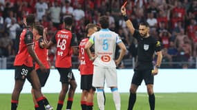 Le premier carton rouge de la saison de Ligue 1 lors du match Rennes-OM, 15 août 2025