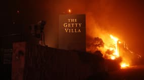 Le musée d'art Getty Villa touchés par les incendies dans le quartier de Pacific Palisades à Los Angeles, le 7 janvier 2025.