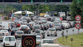 Des embouteillages sur une autoroute française - Image d'illustration