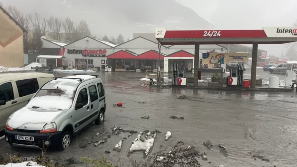 La zone artisanale du Villard, fortement touchée par les inondations, a été évacuée.