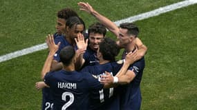 Le PSG célèbre le but de Joao Neves en huitième de finale de la Coupe du monde des clubs, 29 juin 2025