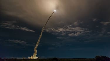 Lancement d'une fusée pour la mise en orbite d'un satellite. Photo d'illustration.