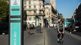 La municipalité a inauguré ce mercredi un nouveau totem pour compter les cyclistes rue de Rivoli.