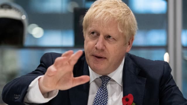 Arrivé au pouvoir en juillet 2019 en promettant le Brexit "coûte que coûte" au 31 octobre, Boris Johnson avait juré qu'il préférerait être "mort au fond d'un fossé" plutôt que demander un nouveau report.