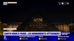 Paris: les monuments se sont éteints pour la "Earth Hour"