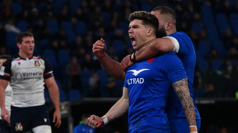 La joie de Matthieu Jalibert lors de la victoire du XV de France face à l'Italie, le 5 février 2023.