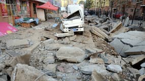 Les dégâts sont terribles à Qingdao, après l'explosion survenue vendredi.