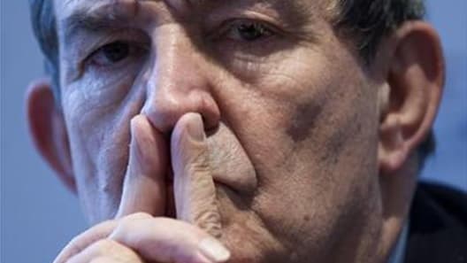 L'ancien juge-vedette de l'antiterrorisme Jean-Louis Bruguière a témoigné mercredi sous pression au procès d'Ilich Ramirez Sanchez dit "Carlos", jugé pour quatre attentats ayant fait 11 morts en France en 1982 et 1983. /Photo d'archives/REUTERS/Charles Pl