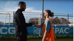 Quand Medhi Benatia annonce à la pépite Samy Bedja, 14 ans, qu’il va s’entrainer avec les pros, avril 2024