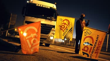 Les routiers veulent une hausse de 5% des salaires.