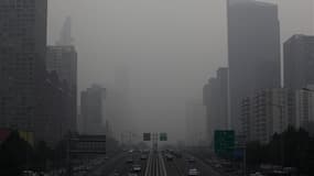 A Pékin. Les émissions de dioxyde de carbone (CO2) dans le monde ont atteint un record en 2011 avec 34 milliards de tonnes. Avec 8,9 milliards de tonnes, soit plus du quart du total mondial, la Chine est le plus gros émetteur./Photo prise le 28 jullet 201