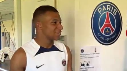 Kylian Mbappé de retour au Camp des Loges Kylian Mbappé de retour au Camp des Loges