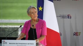 La Première ministre La Première ministre Elisabeth Borne s'exprime devant le Medef, le 29 août 2022, à Paris.