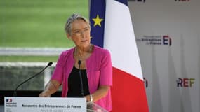 La Première ministre La Première ministre Elisabeth Borne s'exprime devant le Medef, le 29 août 2022, à Paris.