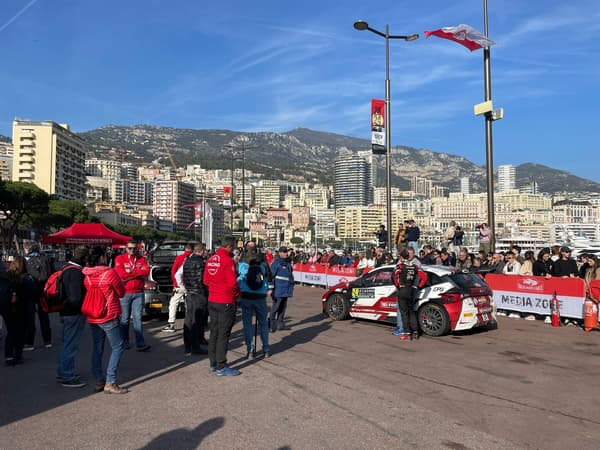 BFM DICI est en direct ce dimanche 28 janvier de Monaco, où les premières voitures du Rallye Monte-Carlo arrivent au parc d’assistance