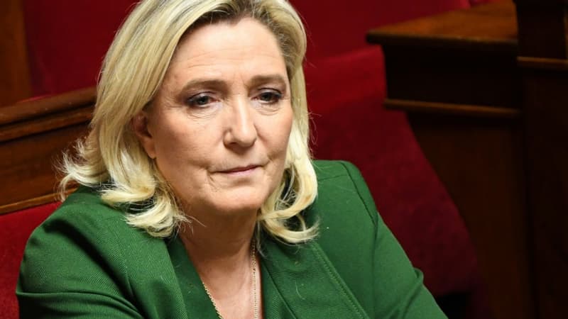 Assistants d'eurodéputés du FN: Marine Le Pen se dit 