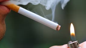 Les chercheurs s'interrogent sur l'effet de la nicotine contre le coronavirus