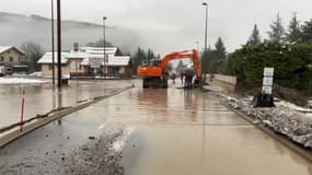 Plusieurs communes des Hautes-Alpes se retrouvent sous les eaux ce vendredi.
