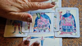 Lectrice de cartes de Tarot (illustration)
