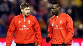 Steven Gerrard et Mario Balotelli, à Liverpool le 29 décembre 2014