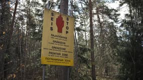 Une pancarte à Imatra, à la frontière entre la Finlande et la Russie, le 13 mai 2022