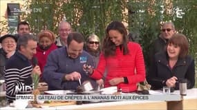 Elie Semoun ironise sur Dieudonné en voyant un ananas