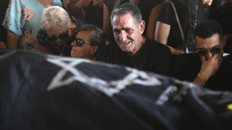 Les funérailles de la franco-isréalienne Céline Ben David Nagar, tuée lors de l'attaque du Hamas en Israël, à Holon, au sud de Tel Aviv, le 17 octobre 2023.