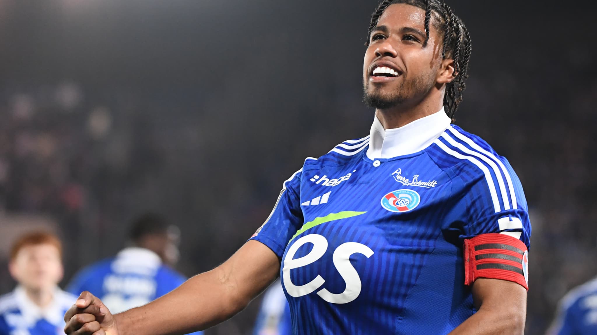 Andrey Santos (Strasbourg) face à Lyon en Ligue 1, le 28 mars 2025. 