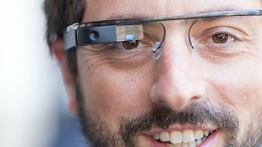 Les Google Glass ont lancé la mode des vêtements connectés.