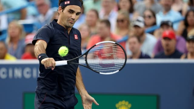 Roger Federer rejoint Novak Djokovic en finale à Cincinnati.