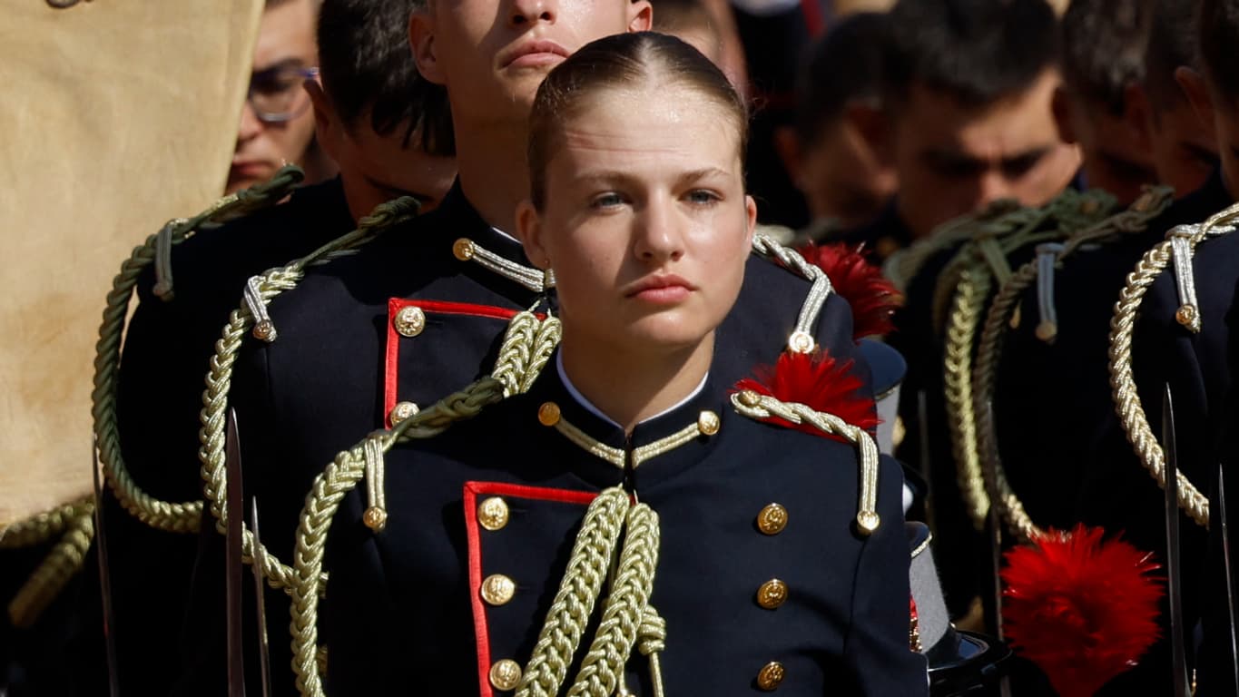 La princesse Leonor, infante d'Espagne, le 7 octobre 2023 à Saragosse.