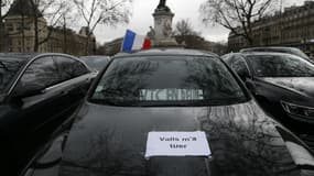 Un rassemblement de chauffeurs de VTC place de la République, à Paris, jeudi 4 février