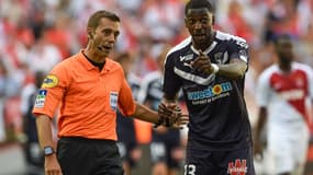 Younousse Sankharé discute avec Clément Turpin