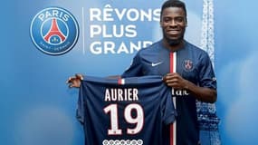 Serge Aurier devait rejoindre le PSG.