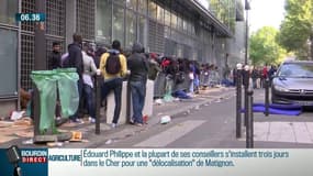 Les migrants doivent maintenant demander l'asile par téléphone