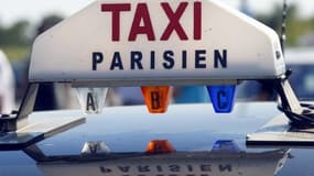 Un taxi parisien - Image d'illustration