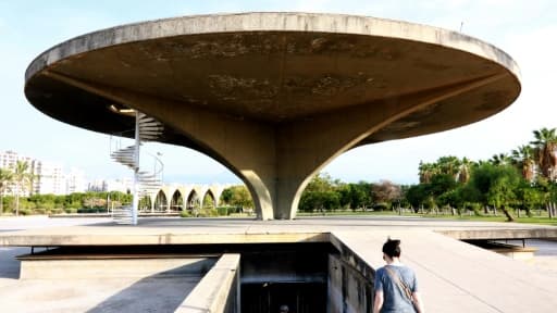 L'un des bâtiments de la Foire Internationale Rachid Karamé, un complexe conçu par le Brésilien Oscar Niemeyer, le 3 octobre à Tripoli au Liban