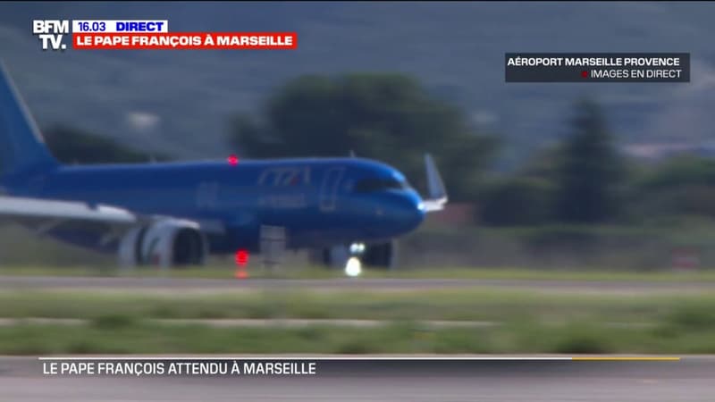 Visite du pape à Marseille: le souverain pontife a atterri à l'aéroport de la cité phocéenne