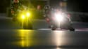 la Suzuki N.1 de l'équipe Yoshimura-Sert-Motul, partie en pole, en tête de la 84e édition du Bol d'Or, sur le circuit du Castellet (Var) à la nuit tombée samedi 18 septembre 2021
